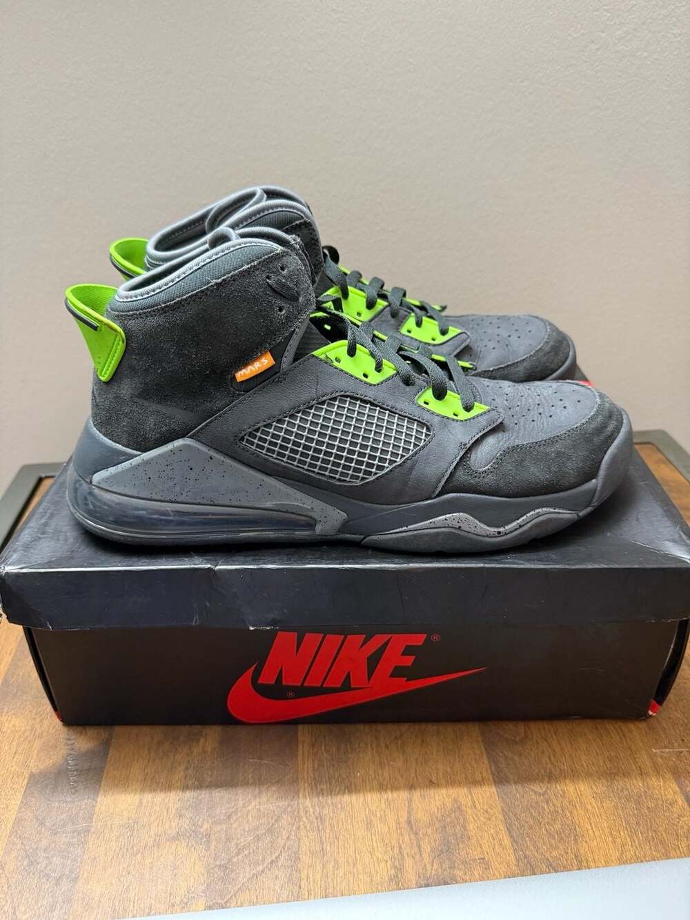 Nike Air Jordan Mars 270 Electric Green